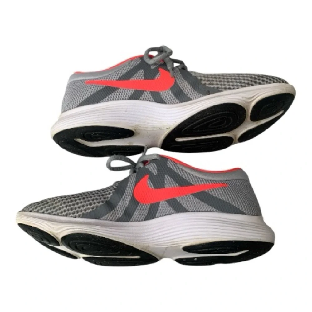 Nike Revolution 4 Women's Running Shoes Gray Pink‎ Lace Up Youth 6.5 Women's 8.5